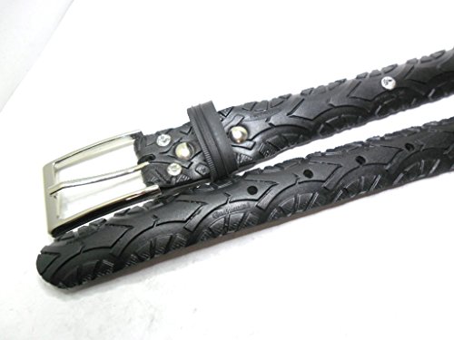 Handmade Damengürtel aus recyceltem Fahrradreifen 