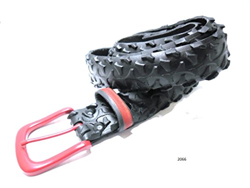 Unisex-Gürtel aus alten Fahrradreifen - rote Schnalle