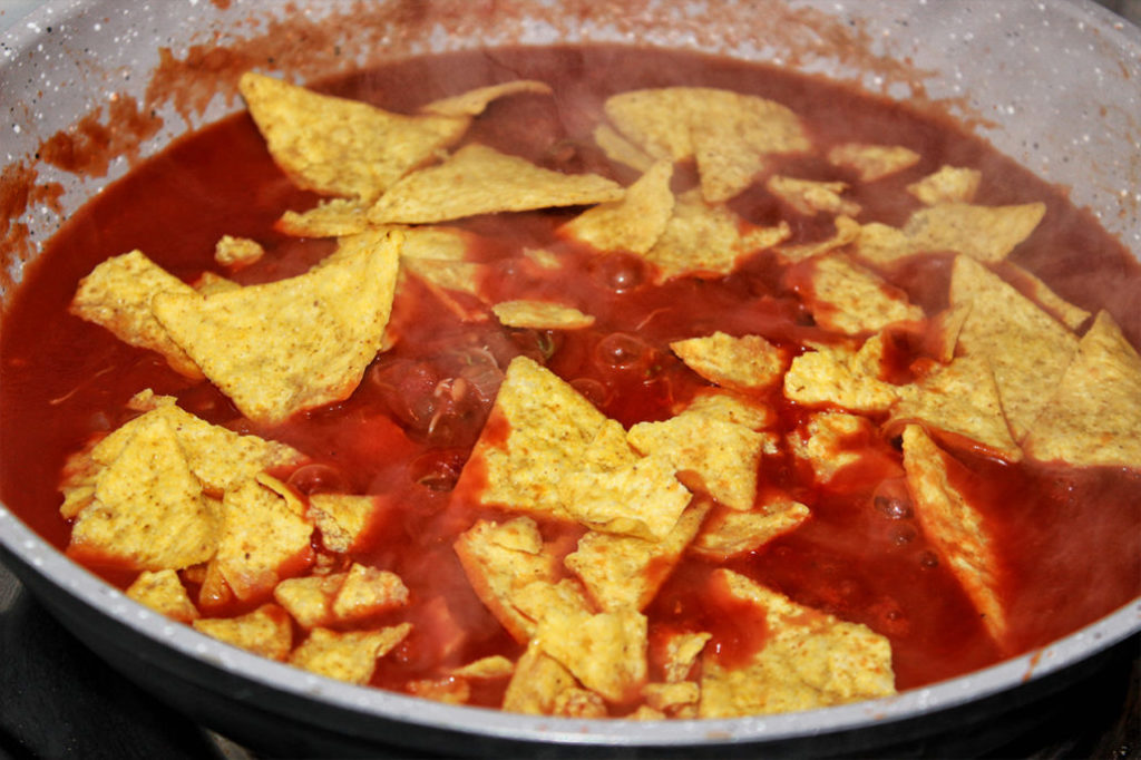 Mexikanische Tortilla Sprossen Tomaten Pfanne