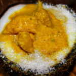 Vegane Mango-Ingwer-Curry-Suppe mit Kokosmilch Vegane Mango-Ingwer-Curry-Suppe mit Kokosmilch