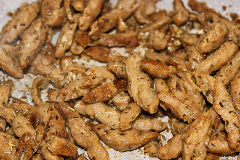 Veganes Gyros aus Sojaschnetzel Rezept - Vegetarisch