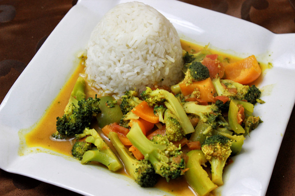 Asiatische Gemüsepfanne mit Kokos &amp; Zitronengras | vegan &amp; glutenfrei